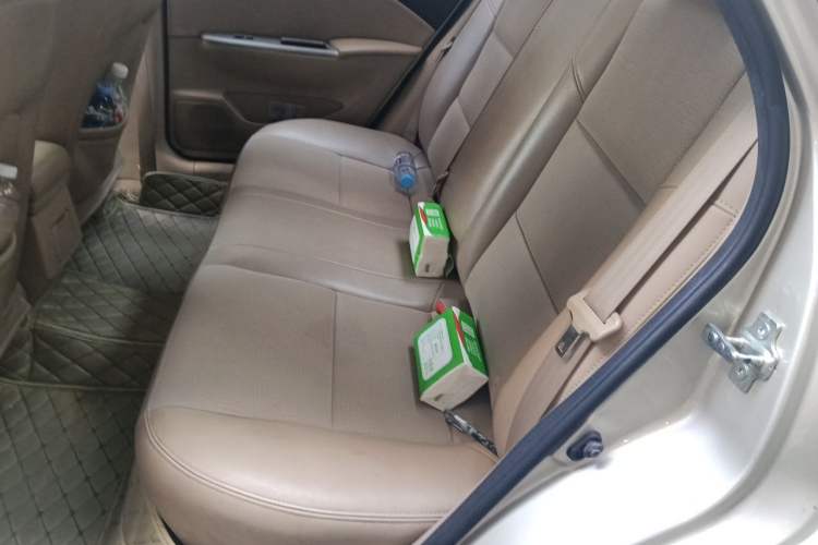 Used Buick Excelle 2013 1.5L Automatic Classic Model Left Rear Seat