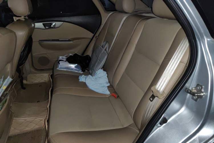 Used Buick Excelle 2013 1.5L Automatic Classic Model Left Rear Seat