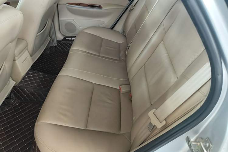 Used Buick Excelle 2013 1.5L Automatic Luxury Model Left Rear Seat
