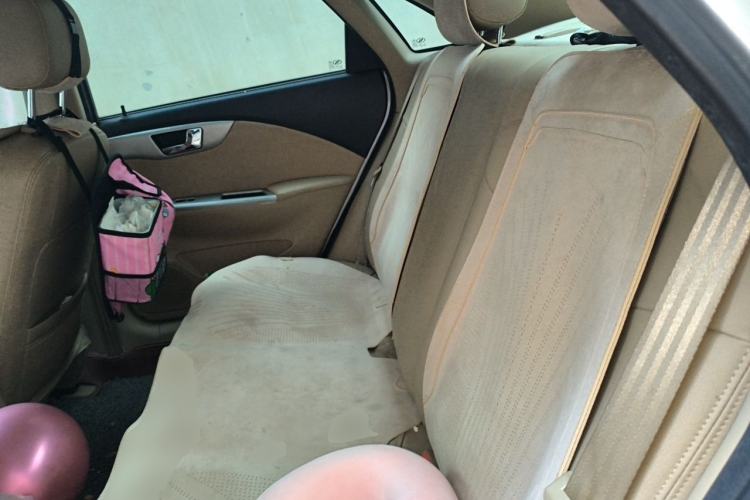 Used Buick Excelle 2013 1.5L Automatic Classic Model Left Rear Seat