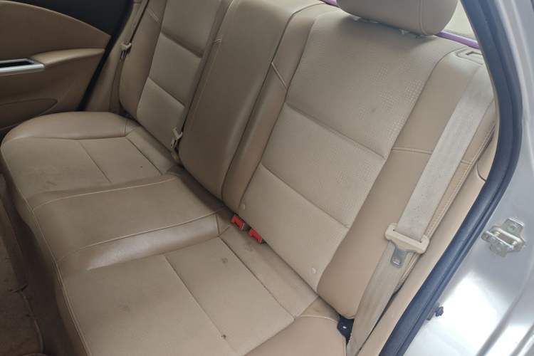 Used Buick Excelle 2013 1.5L Manual Classic Model Left Rear Seat