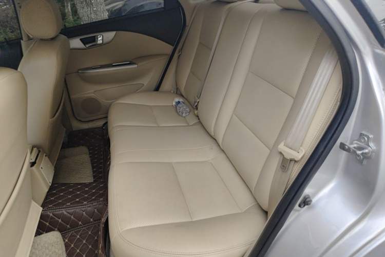Used Buick Excelle 2013 1.5L Automatic Classic Model Left Rear Seat