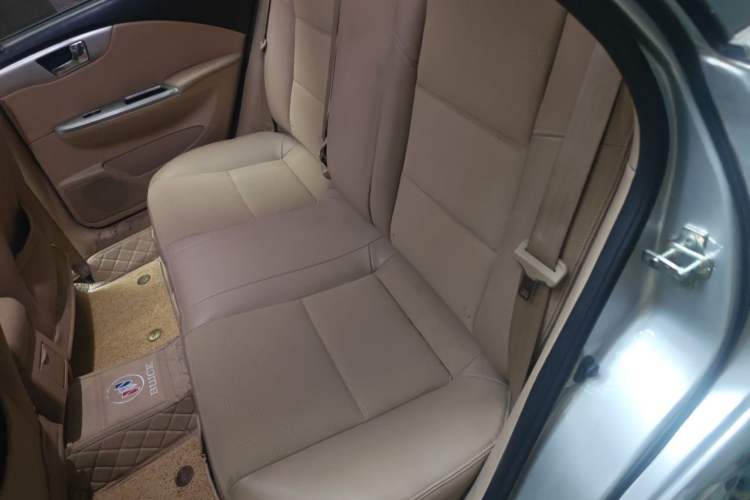 Used Buick Excelle 2013 1.5L Automatic Classic Model Left Rear Seat