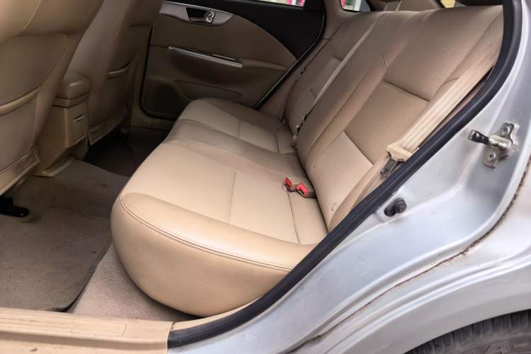 Used Buick Excelle 2013 1.5L Automatic Classic Model Left Rear Seat