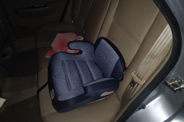 Used Buick Excelle 2013 1.5L Automatic Classic Model Left Rear Seat