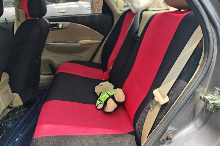 Used Buick Excelle 2013 1.5L Automatic Classic Model Left Rear Seat