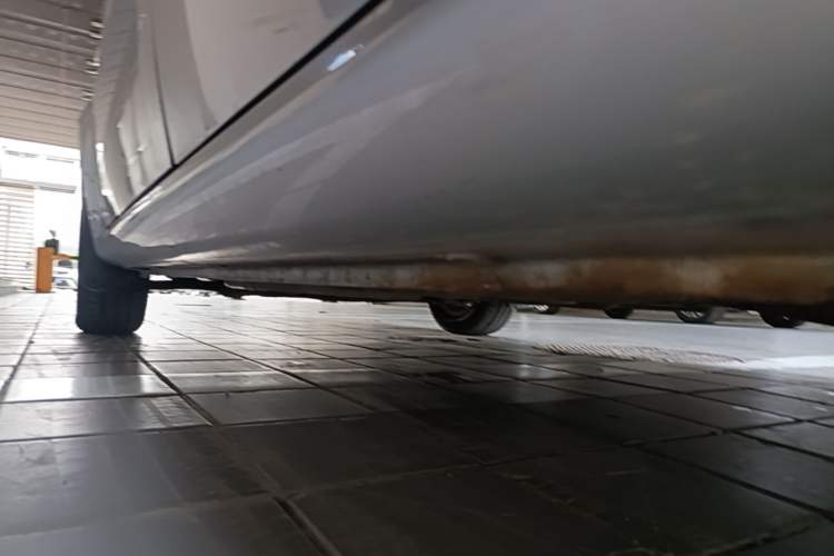 Used Buick Excelle 2013 1.5L Manual Classic Model Left Side Sill