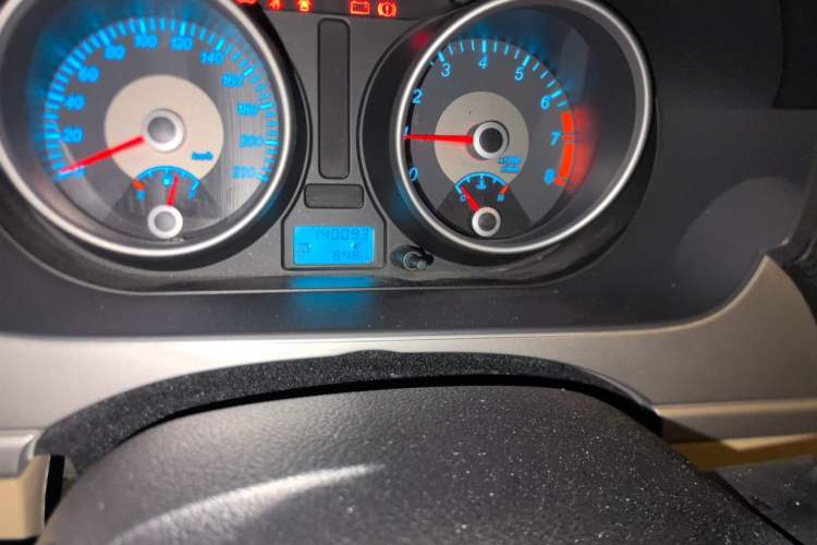 Used Buick Excelle 2013 1.5L Automatic Classic Model Odometer Close Up