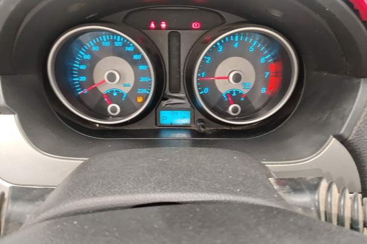 Used Buick Excelle 2013 1.5L Automatic Classic Model Odometer Close Up