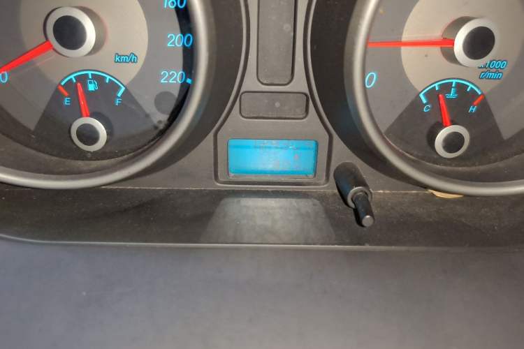 Used Buick Excelle 2013 1.5L Manual Luxury Model Odometer Close Up