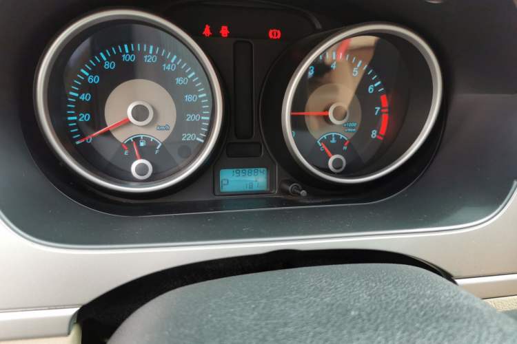 Used Buick Excelle 2013 1.5L Automatic Classic Model Odometer Close Up