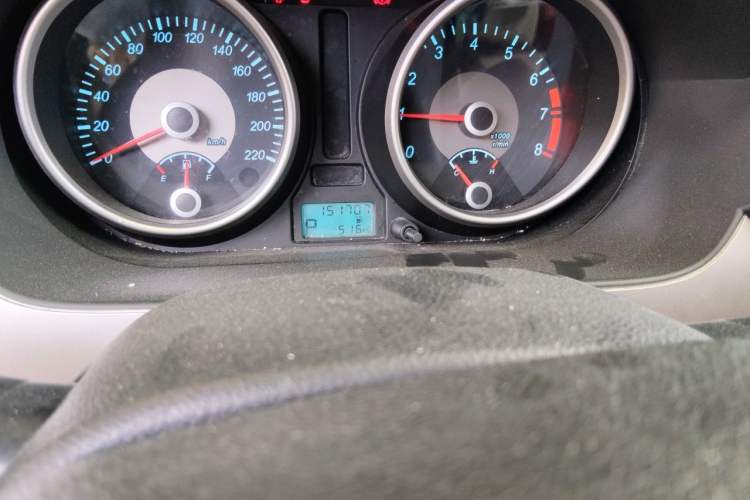 Used Buick Excelle 2013 1.5L Automatic Classic Model Odometer Close Up