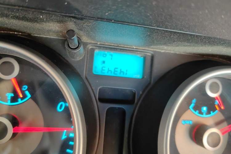 Used Buick Excelle 2013 1.5L Manual Luxury Model Odometer Close Up