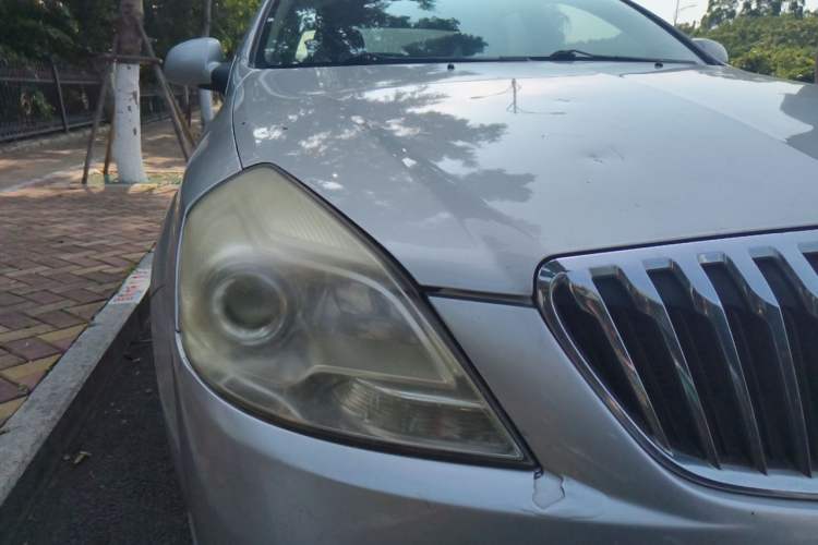 Used Buick Excelle 2013 1.5L Automatic Classic Model Right Front Headlight