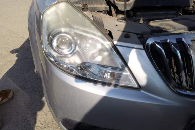 Used Buick Excelle 2013 1.5L Manual Classic Model Right Front Headlight