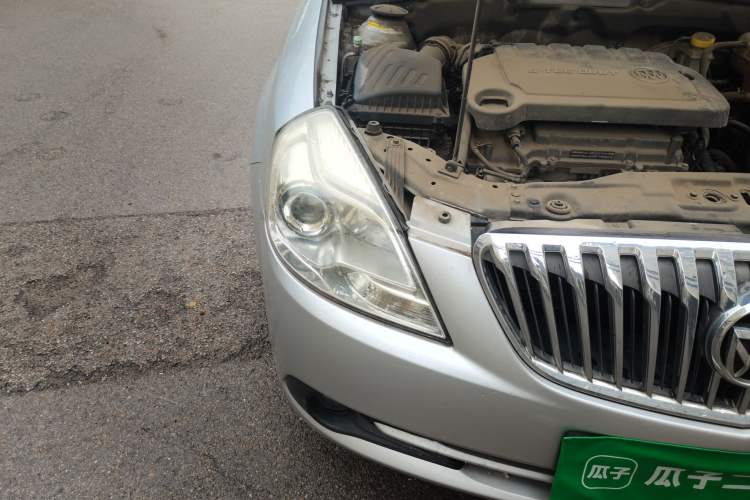 Used Buick Excelle 2013 1.5L Manual Classic Model Right Front Headlight