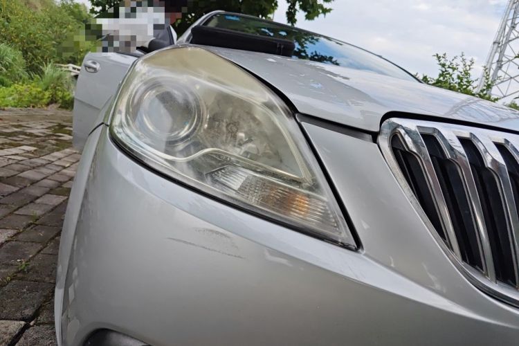 Used Buick Excelle 2013 1.5L Automatic Classic Model Right Front Headlight