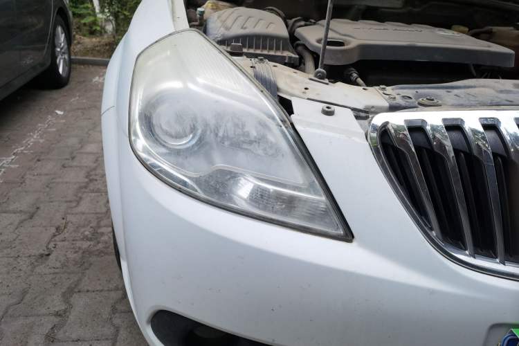 Used Buick Excelle 2013 1.5L Manual Classic Model Right Front Headlight