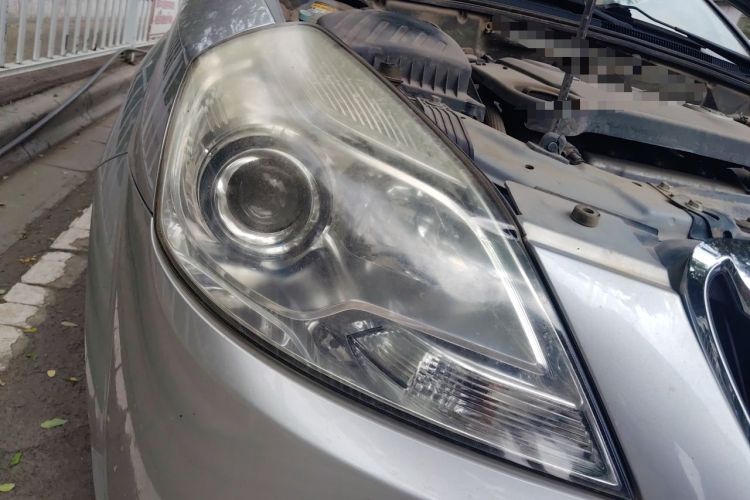 Used Buick Excelle 2013 1.5L Automatic Classic Model Right Front Headlight