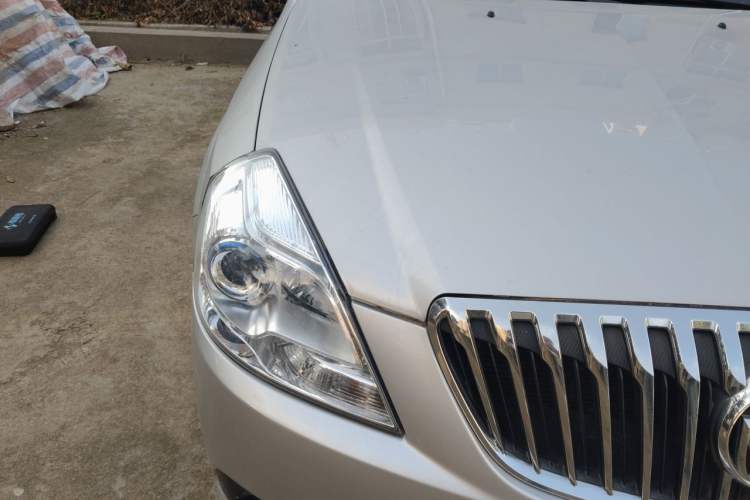 Used Buick Excelle 2013 1.5L Automatic Luxury Model Right Front Headlight