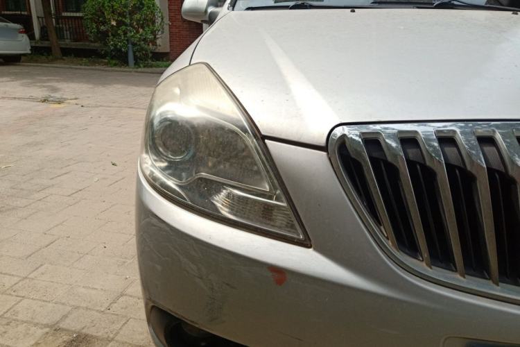 Used Buick Excelle 2013 1.5L Automatic Classic Model Right Front Headlight