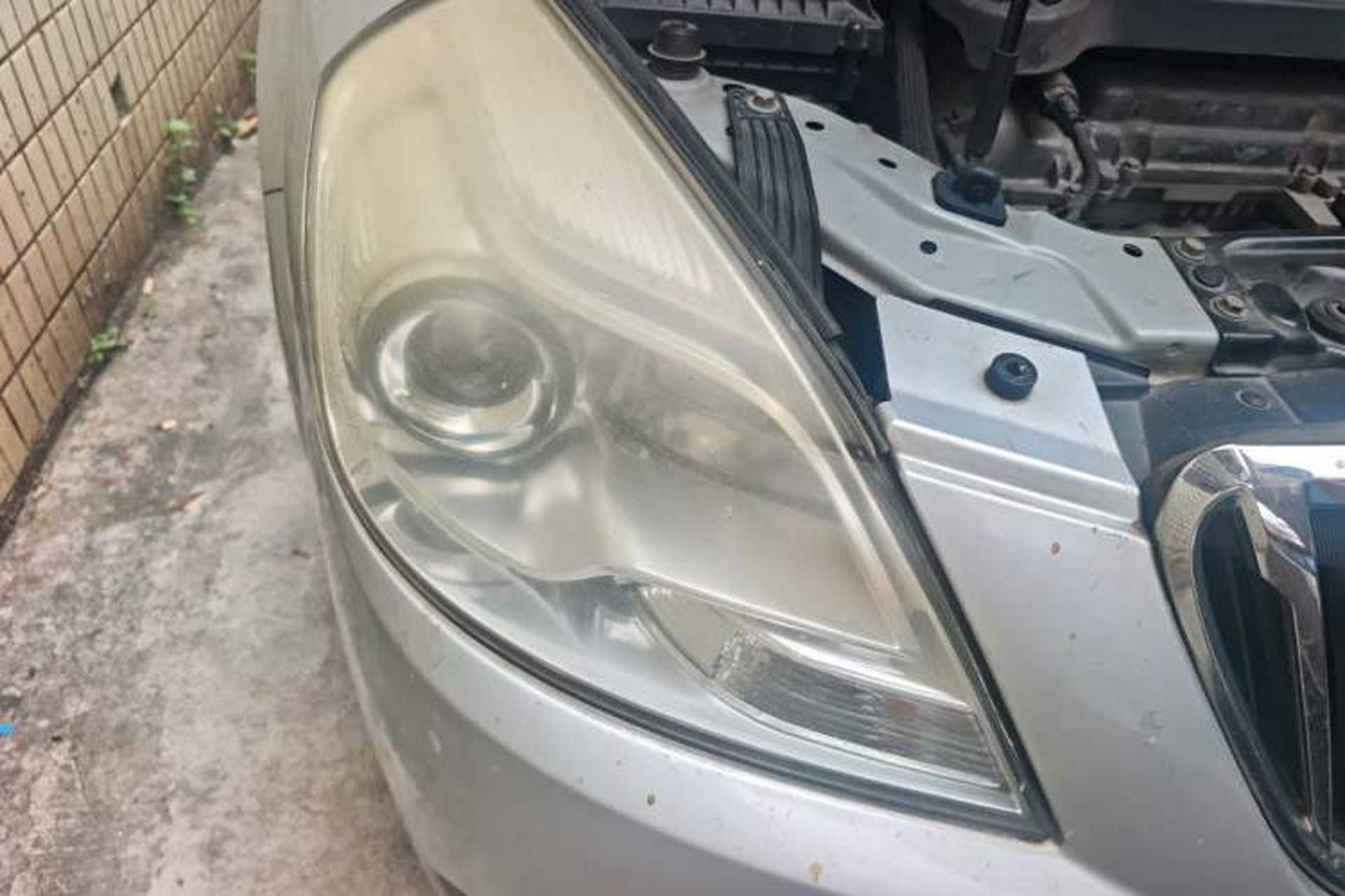 Used Buick Excelle 2013 1.5L Automatic Classic Model Right Front Headlight
