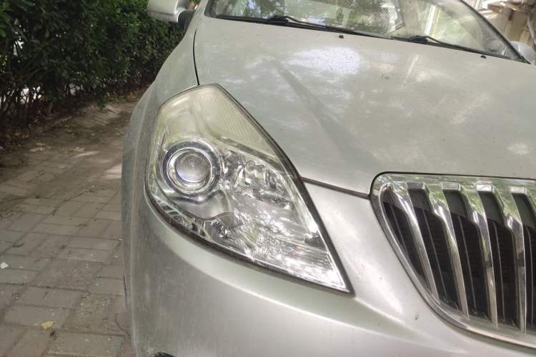 Used Buick Excelle 2013 1.5L Manual Luxury Model Right Front Headlight
