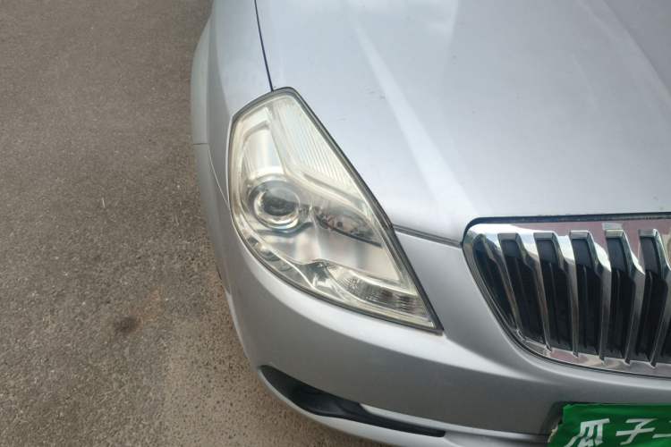 Used Buick Excelle 2013 1.5L Manual Classic Model Right Front Headlight