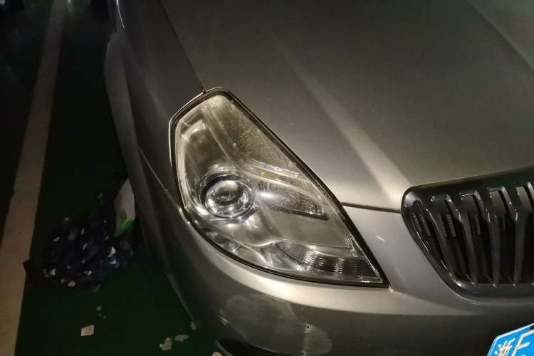 Used Buick Excelle 2013 1.5L Automatic Luxury Model Right Front Headlight