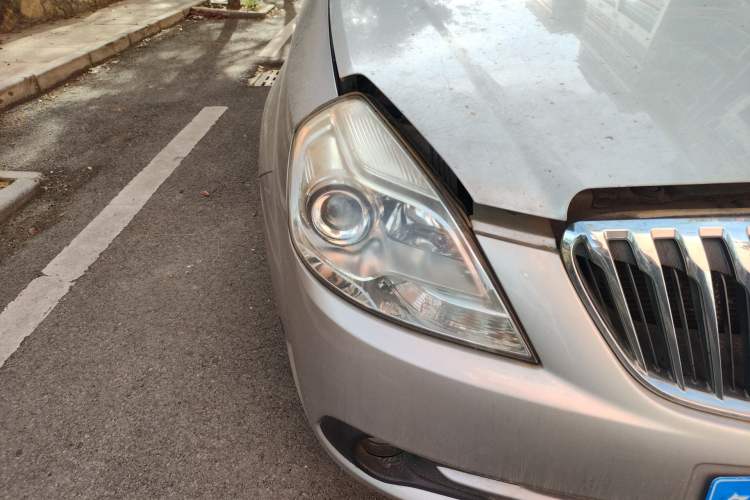Used Buick Excelle 2013 1.5L Manual Luxury Model Right Front Headlight
