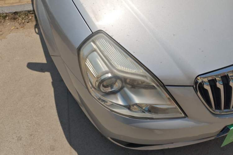 Used Buick Excelle 2013 1.5L Automatic Classic Model Right Front Headlight