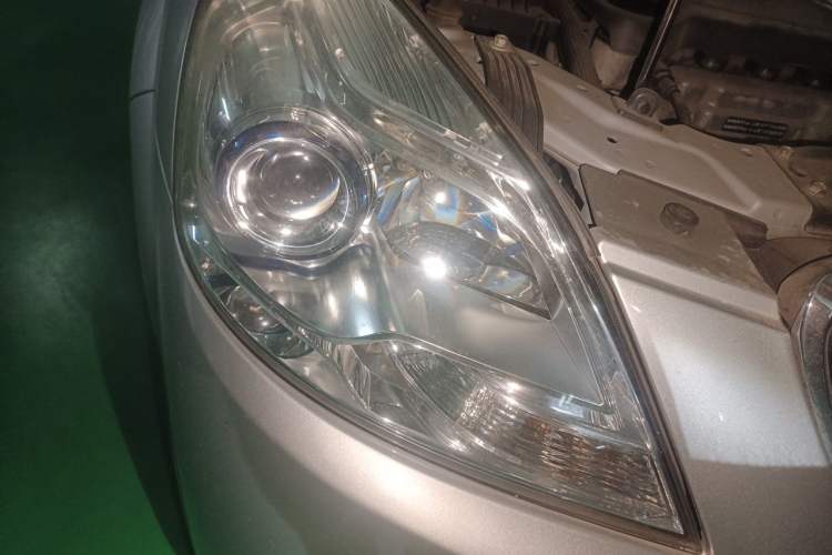 Used Buick Excelle 2013 1.5L Manual Classic Model Right Front Headlight