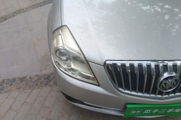 Used Buick Excelle 2013 1.5L Automatic Classic Model Right Front Headlight