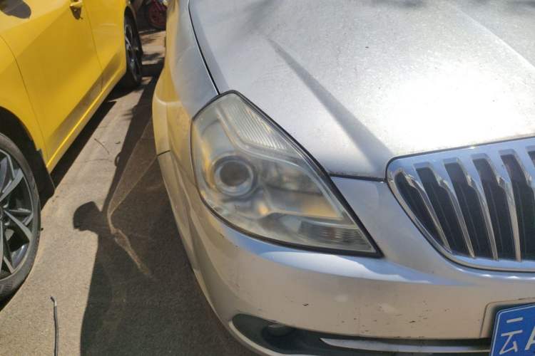 Used Buick Excelle 2013 1.5L Manual Classic Model Right Front Headlight