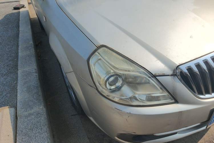 Used Buick Excelle 2013 1.5L Manual Luxury Model Right Front Headlight