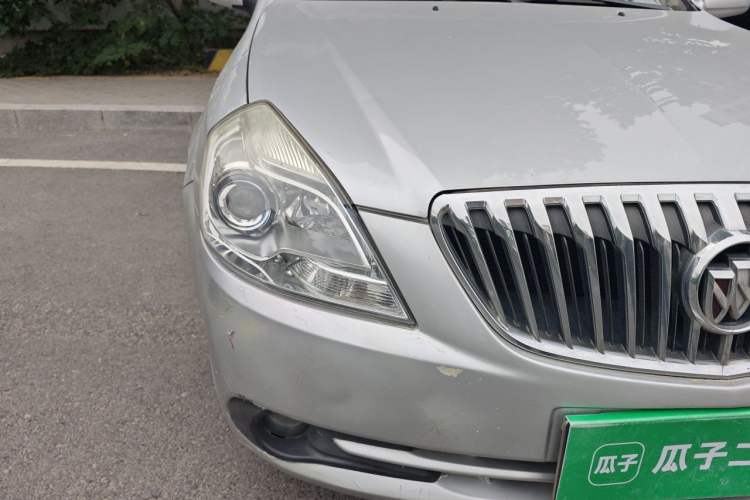 Used Buick Excelle 2013 1.5L Automatic Luxury Model Right Front Headlight