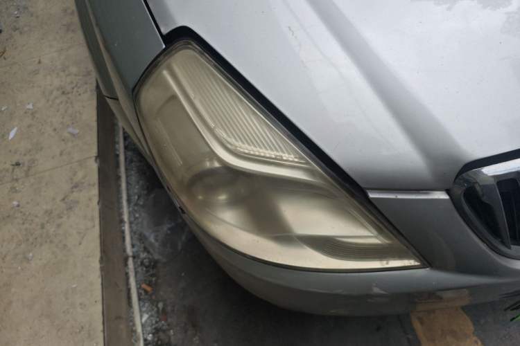 Used Buick Excelle 2013 1.5L Automatic Classic Model Right Front Headlight