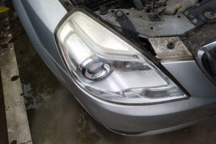 Used Buick Excelle 2013 1.5L Manual Classic Model Right Front Headlight