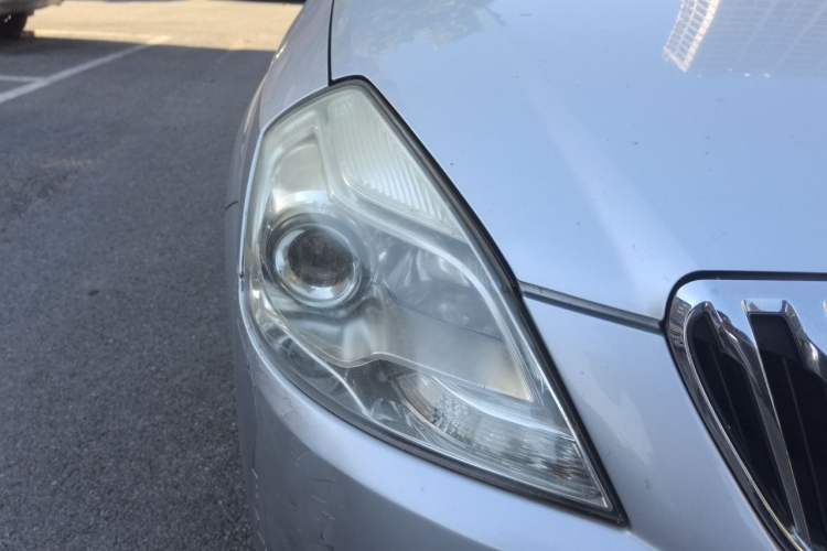 Used Buick Excelle 2013 1.5L Manual Luxury Model Right Front Headlight