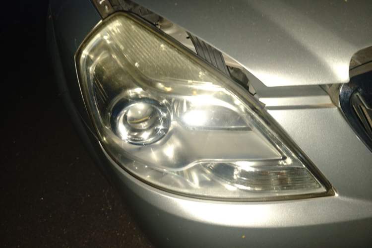 Used Buick Excelle 2013 1.5L Manual Classic Model Right Front Headlight