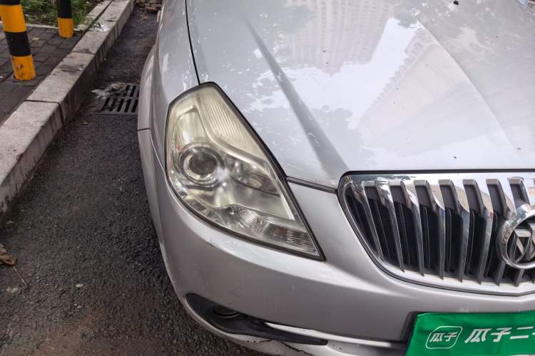 Used Buick Excelle 2013 1.5L Automatic Classic Model Right Front Headlight