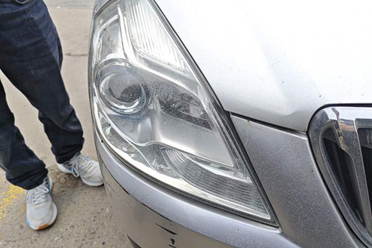 Used Buick Excelle 2013 1.5L Automatic Classic Model Right Front Headlight