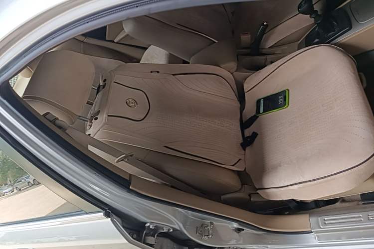 Used Buick Excelle 2013 1.5L Manual Classic Model Right Front Seat
