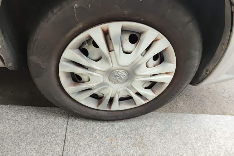 Used Buick Excelle 2013 1.5L Manual Classic Model Right Front Wheel Hub