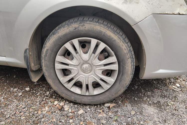 Used Buick Excelle 2013 1.5L Manual Classic Model Right Front Wheel Hub