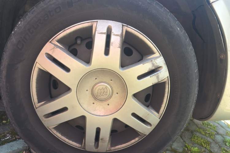 Used Buick Excelle 2013 1.5L Manual Classic Model Right Front Wheel Hub