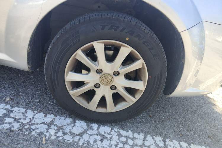 Used Buick Excelle 2013 1.5L Manual Classic Model Right Front Wheel Hub