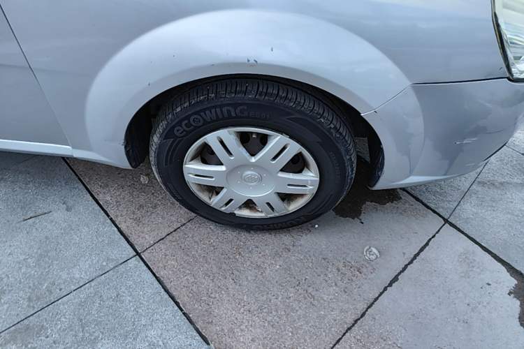 Used Buick Excelle 2013 1.5L Manual Classic Model Right Front Wheel Hub