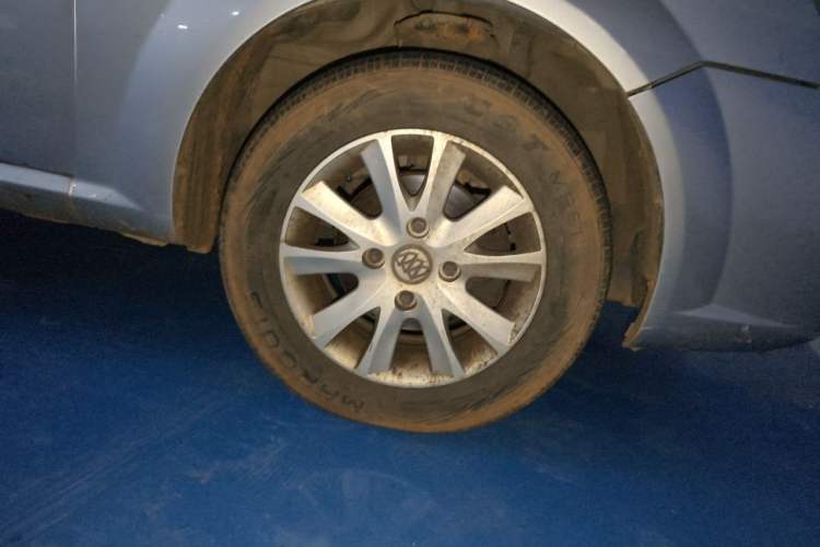 Used Buick Excelle 2013 1.5L Manual Classic Model Right Front Wheel Hub