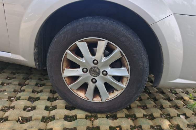 Used Buick Excelle 2013 1.5L Manual Classic Model Right Front Wheel Hub